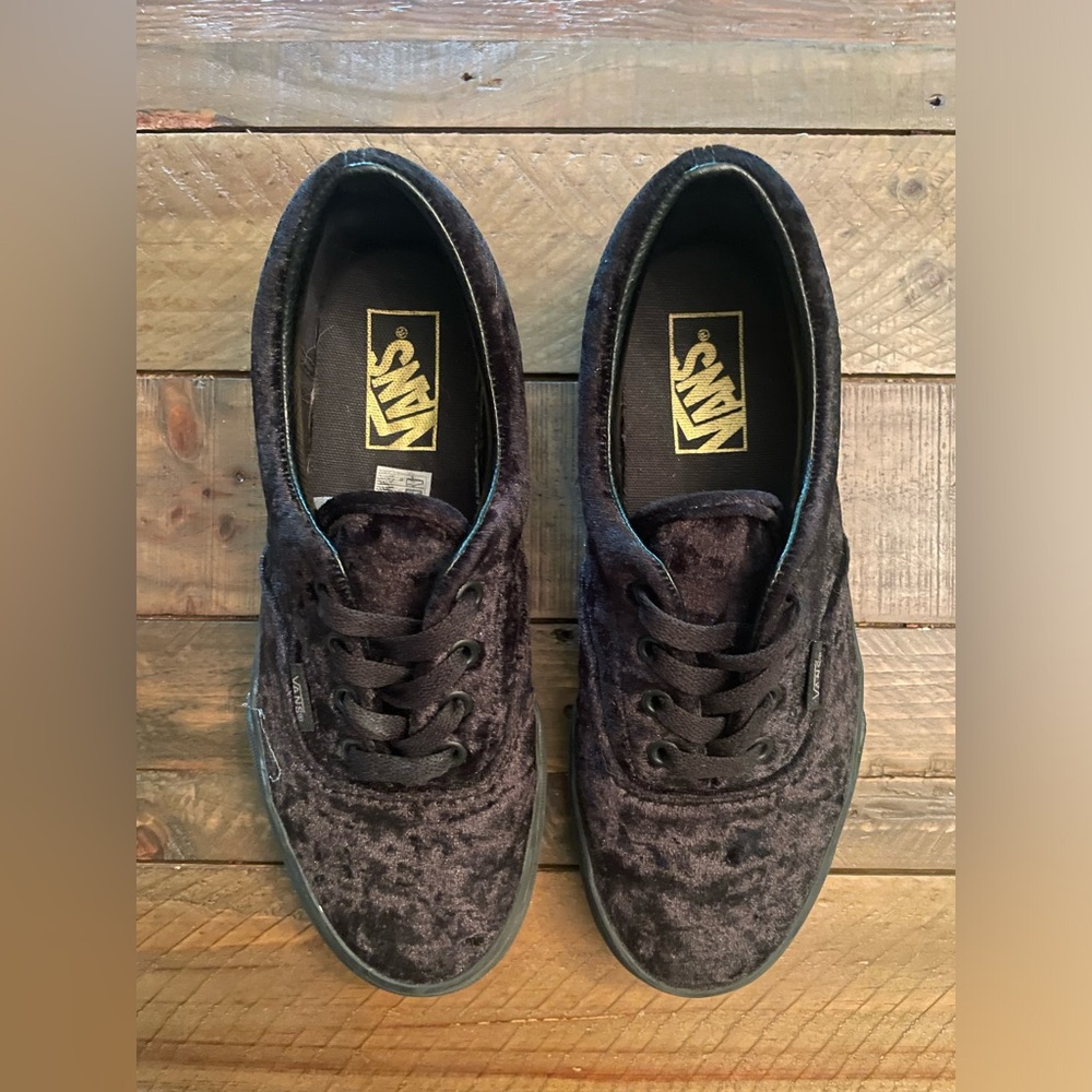 Vans Era